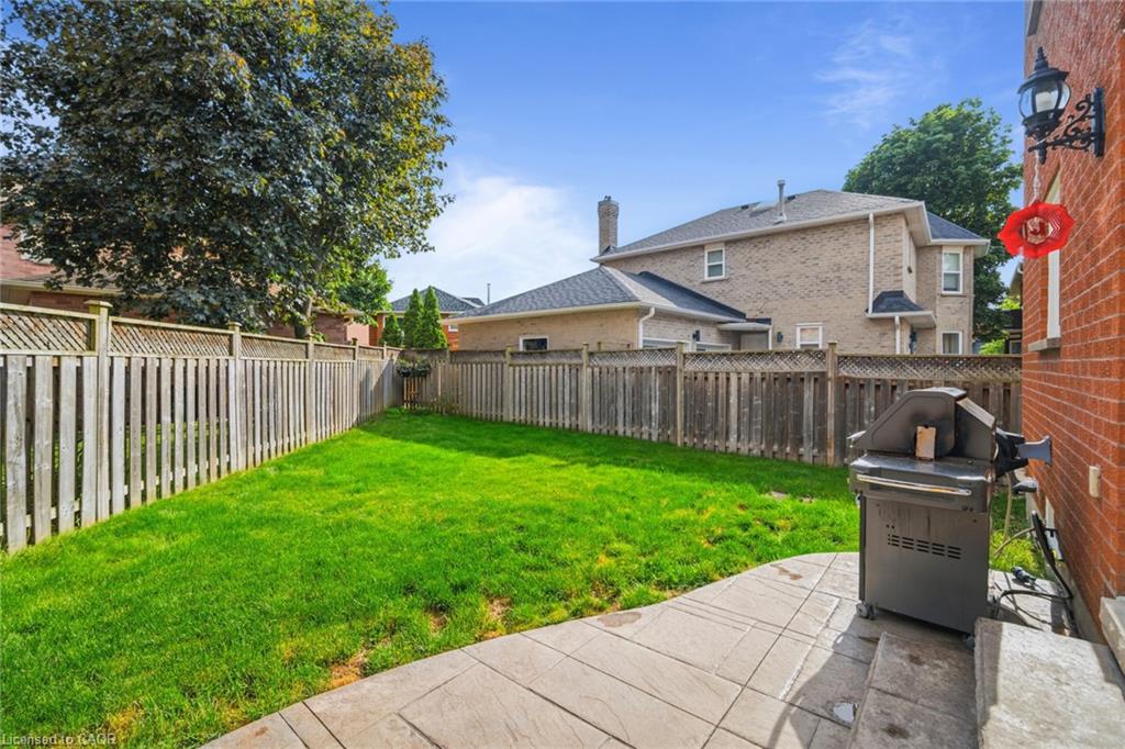 6144 Tenth Line W Property Photo 36