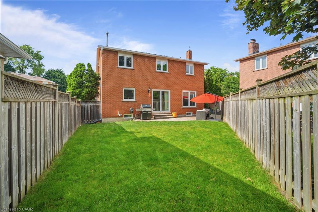 6144 Tenth Line W Property Photo 37