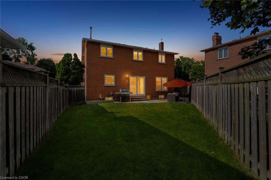 6144 Tenth Line W Property Photo 40