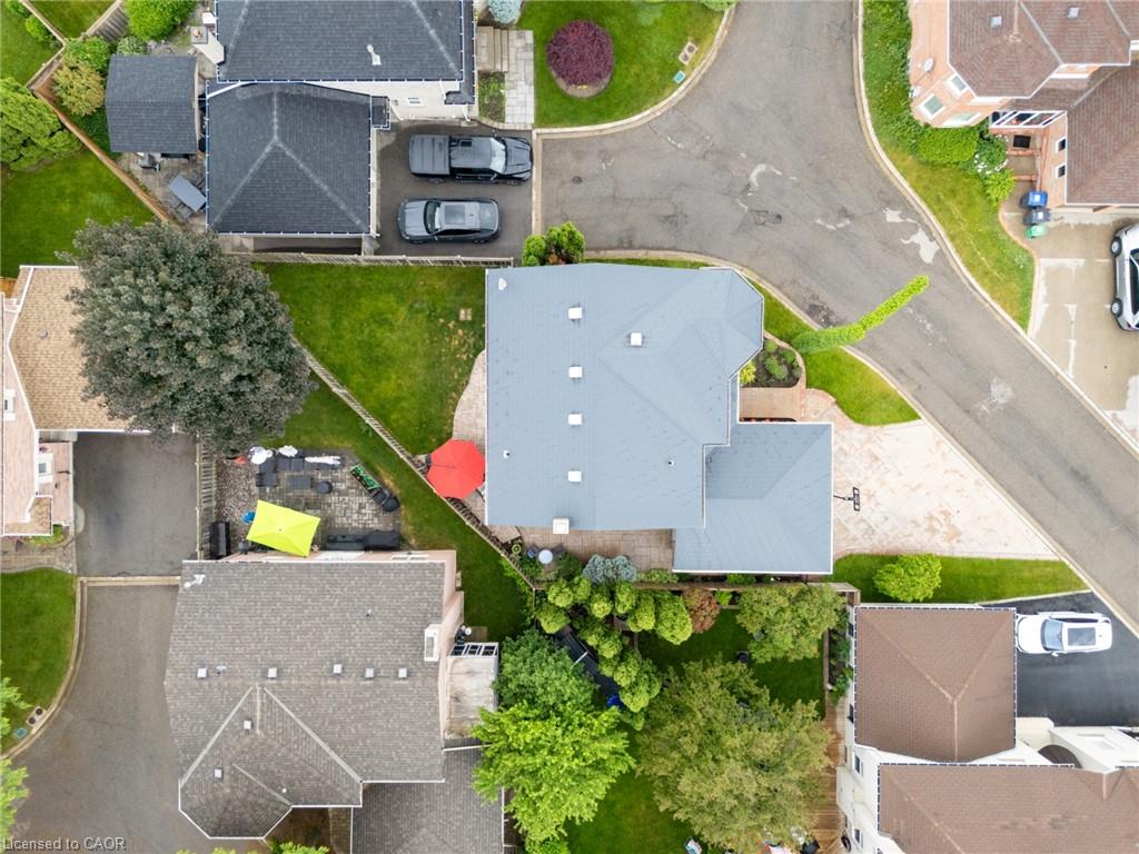 6144 Tenth Line W Property Photo 45