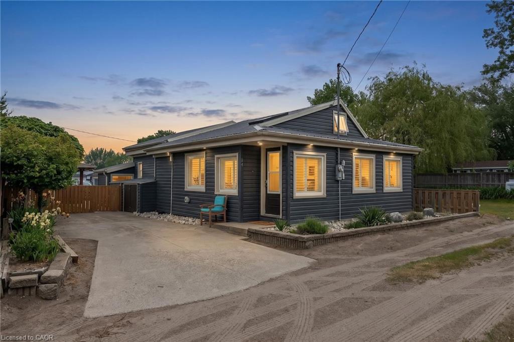 24 Private Lane Property Photo 1