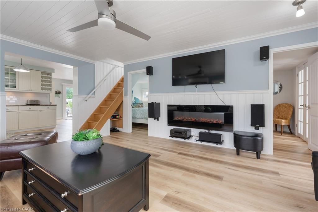 24 Private Lane Property Photo 8