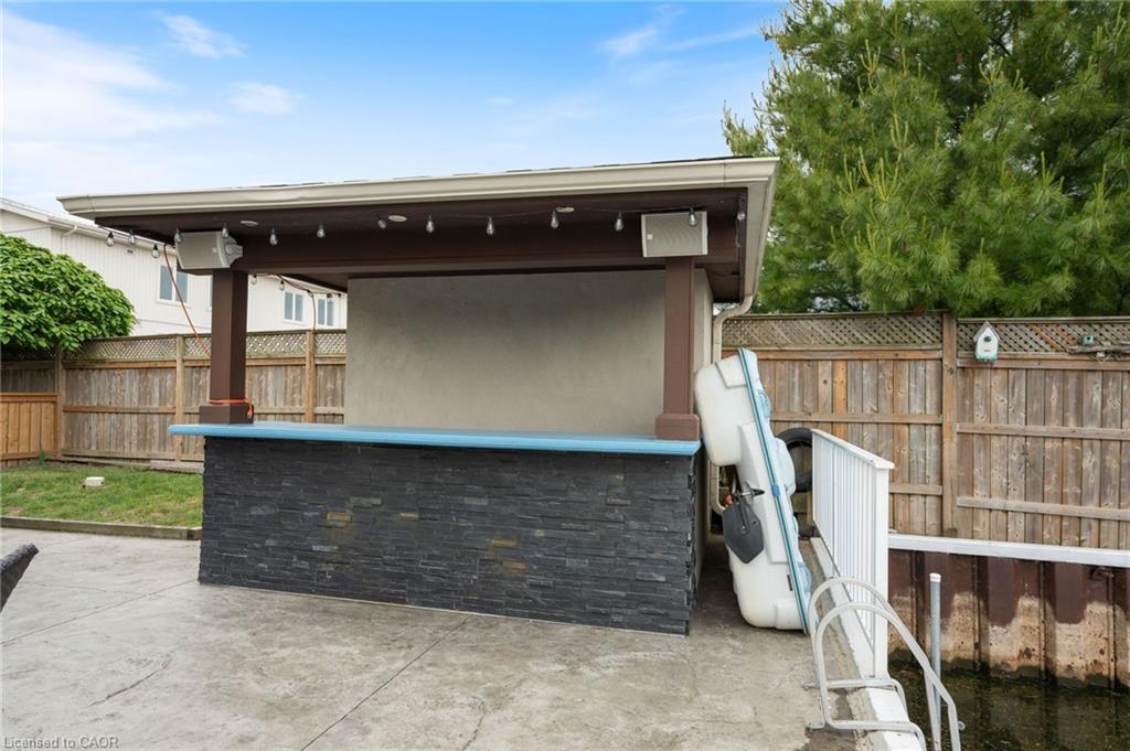 24 Private Lane Property Photo 21