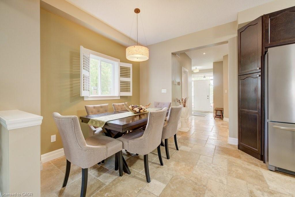 300 Watervale Crescent Property Photo 6