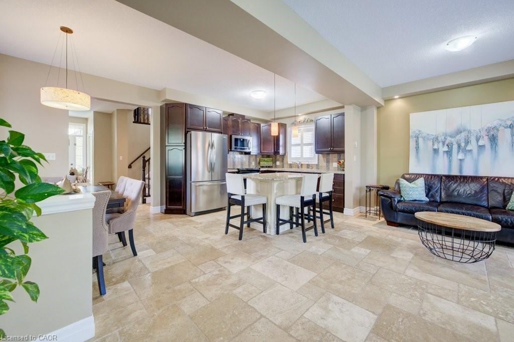 300 Watervale Crescent Property Photo 8