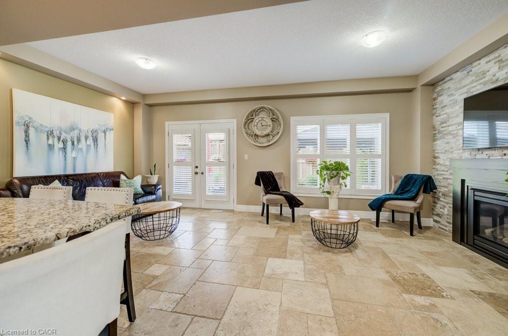 300 Watervale Crescent Property Photo 12