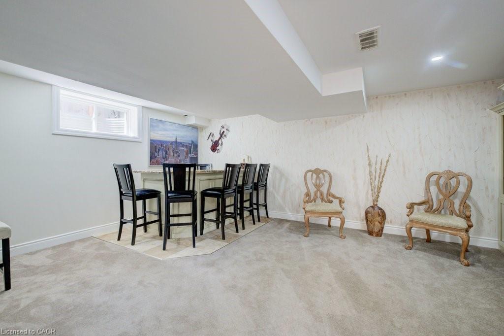 300 Watervale Crescent Property Photo 32