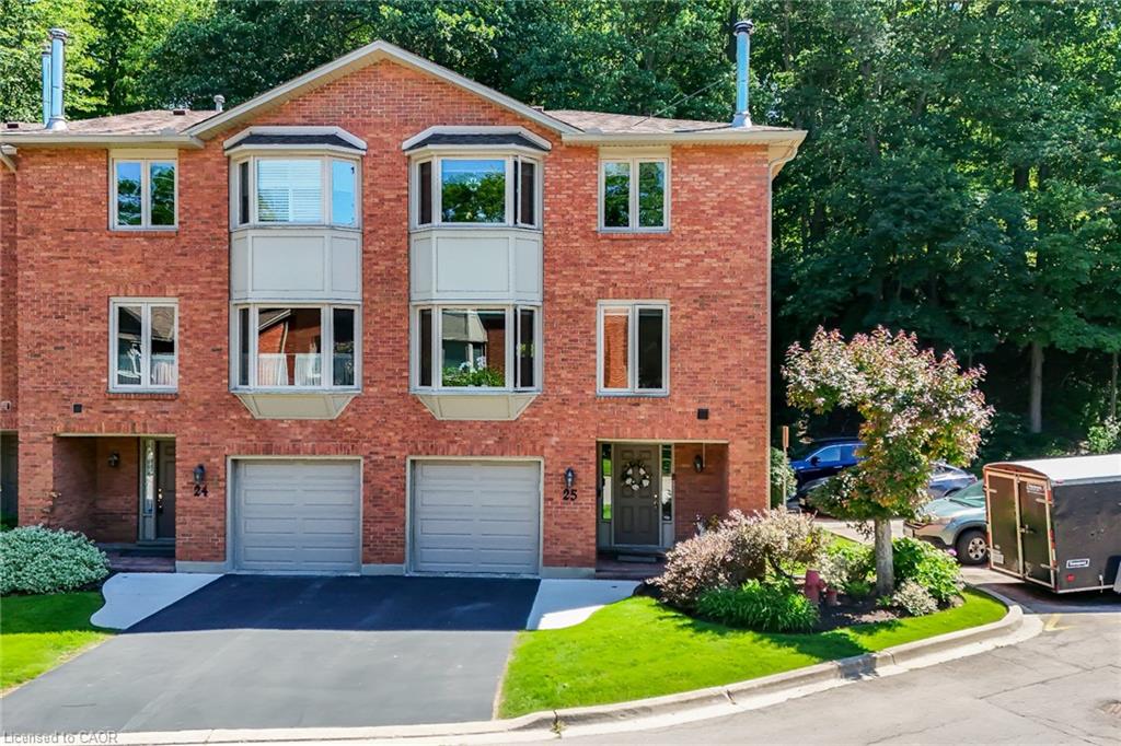 25-30 Osler Drive Property Photo 1