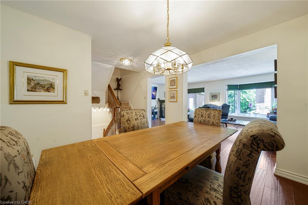25-30 Osler Drive Property Photo 18