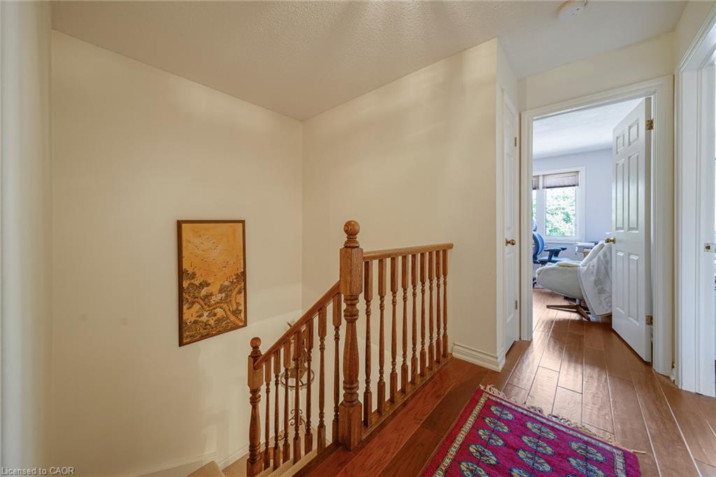 25-30 Osler Drive Property Photo 29