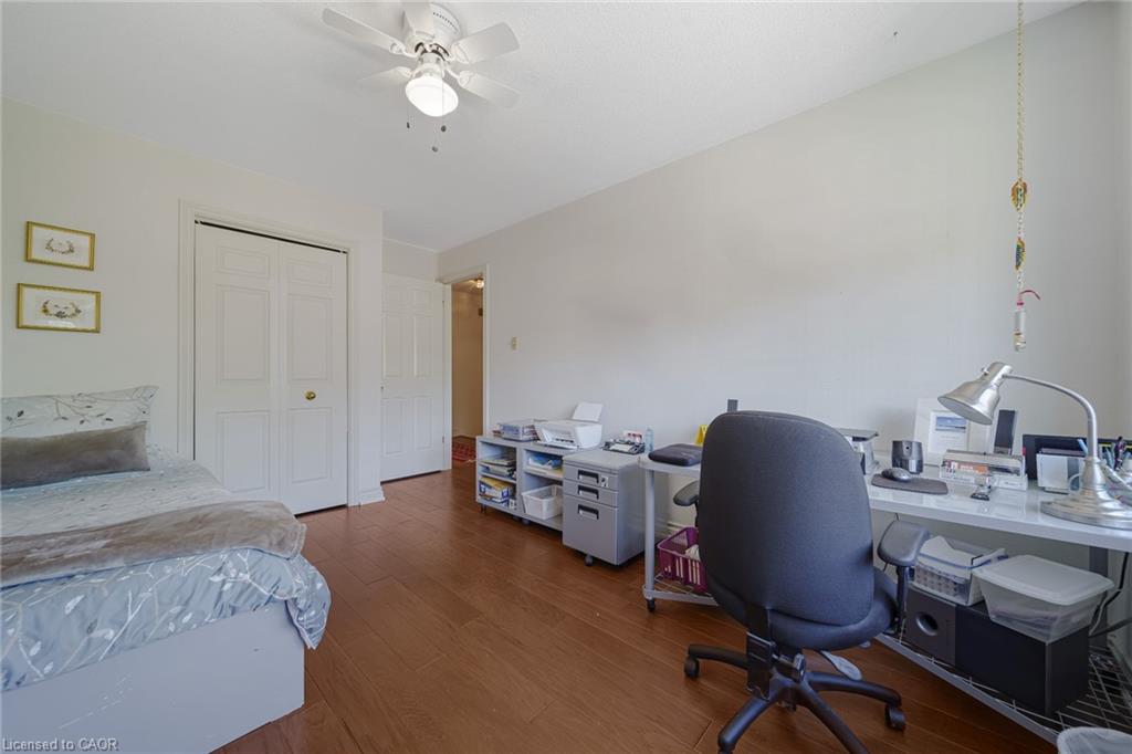 25-30 Osler Drive Property Photo 35