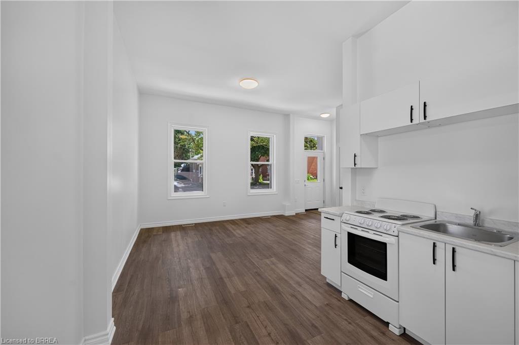 6 Duke Street Property Photo 13