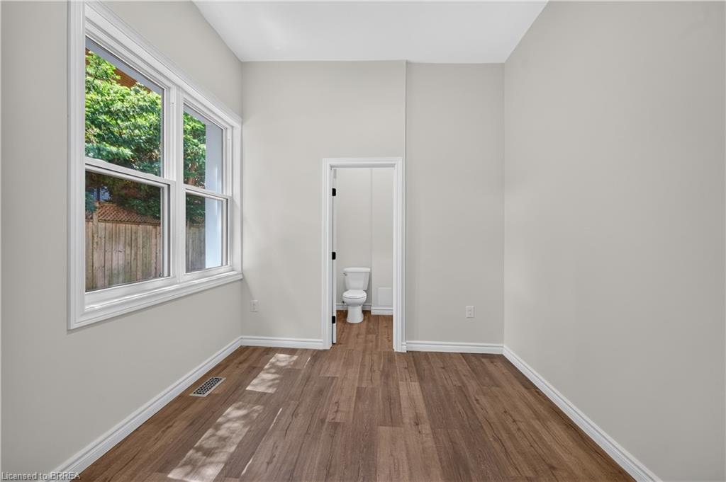 6 Duke Street Property Photo 15