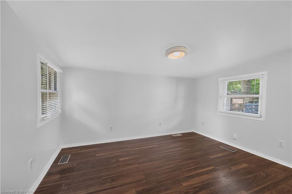 6 Duke Street Property Photo 30