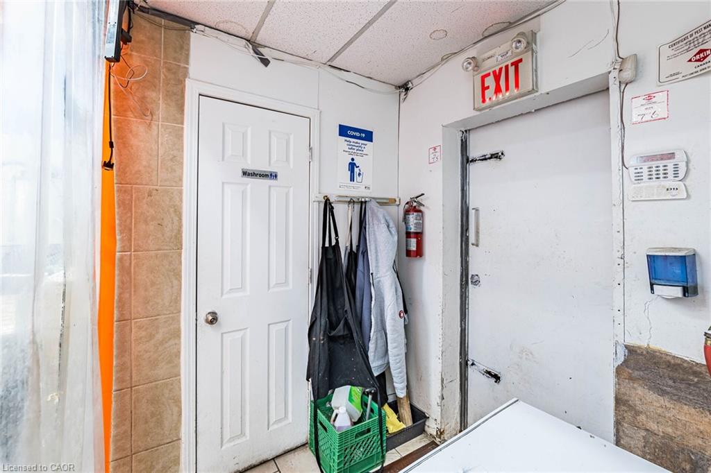 44 Dean Street Property Photo 35