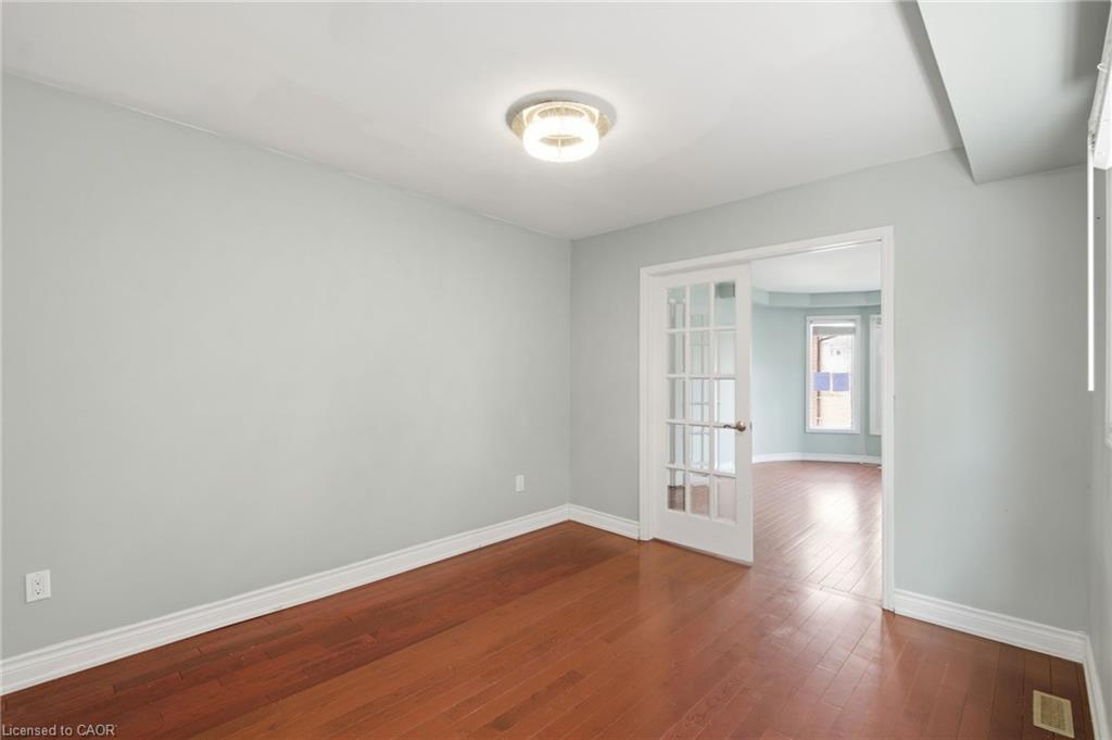 31 Castlehill Road Property Photo 23
