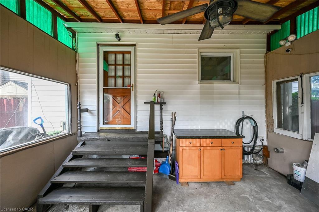 220 Paling Avenue Property Photo 40