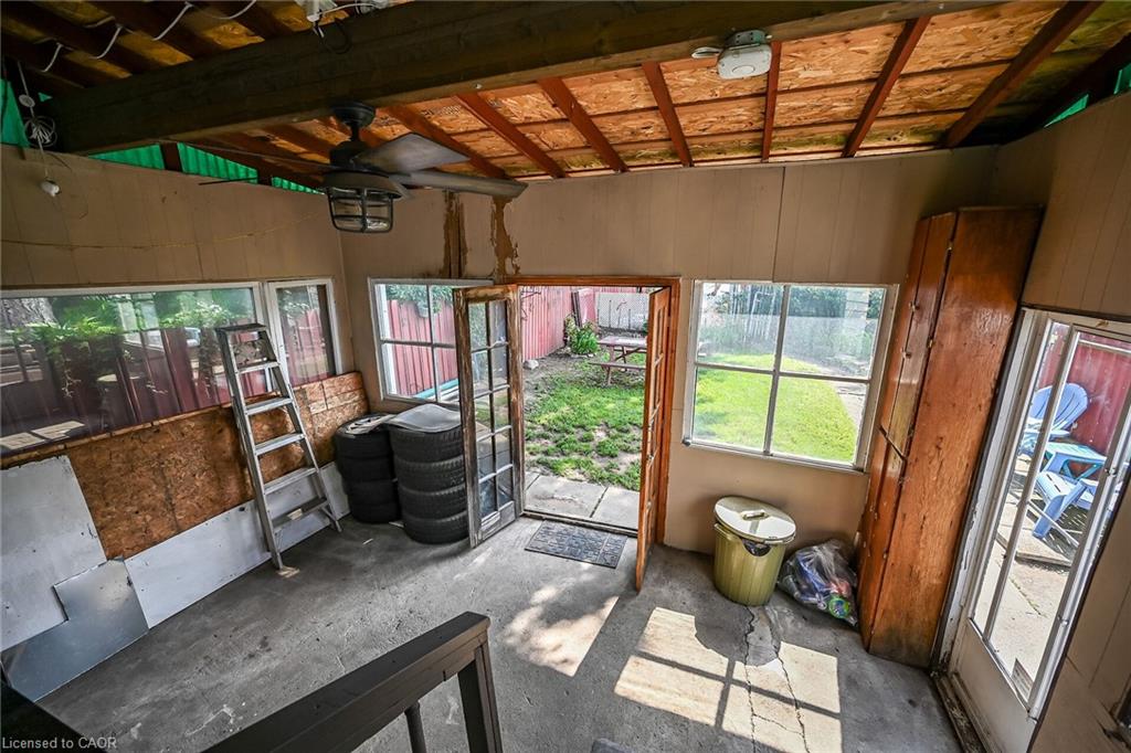 220 Paling Avenue Property Photo 41
