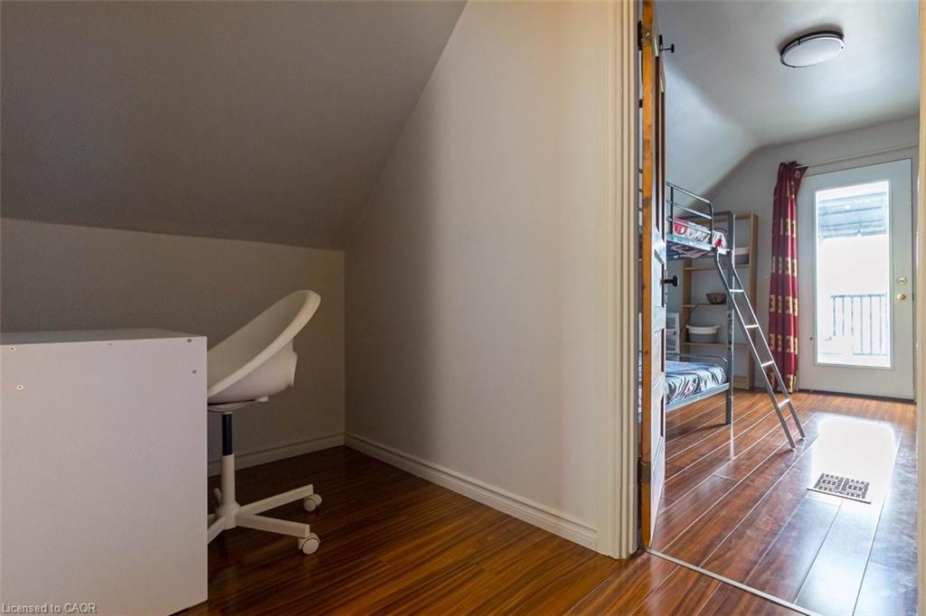 82 Burris Street Property Photo 38