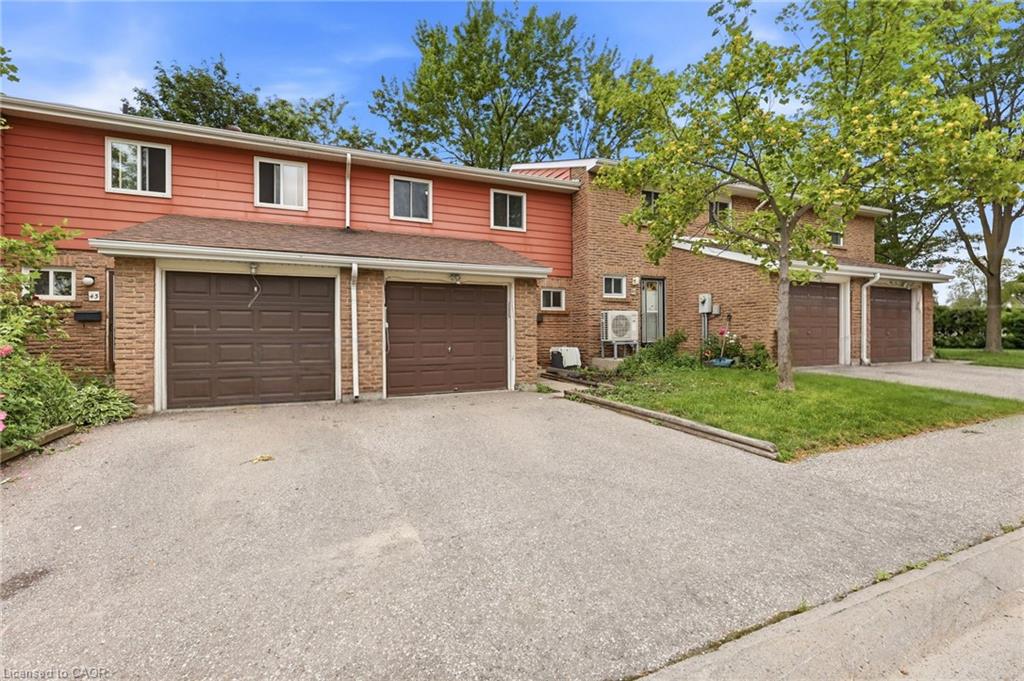 80 Dundalk Drive Property Photo 3