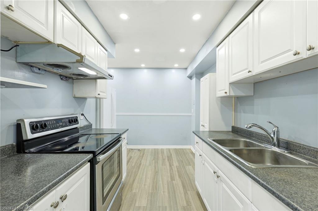 80 Dundalk Drive Property Photo 11