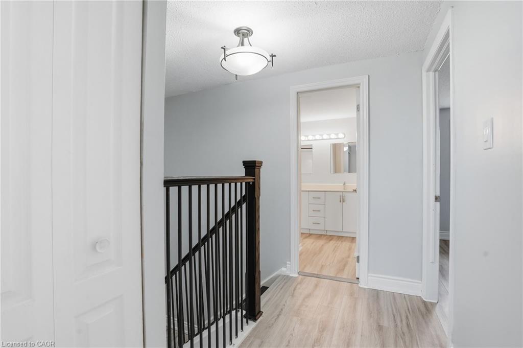 7-125 Limeridge Road W Property Photo 21