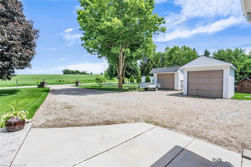 117 Helena Street Property Photo 38