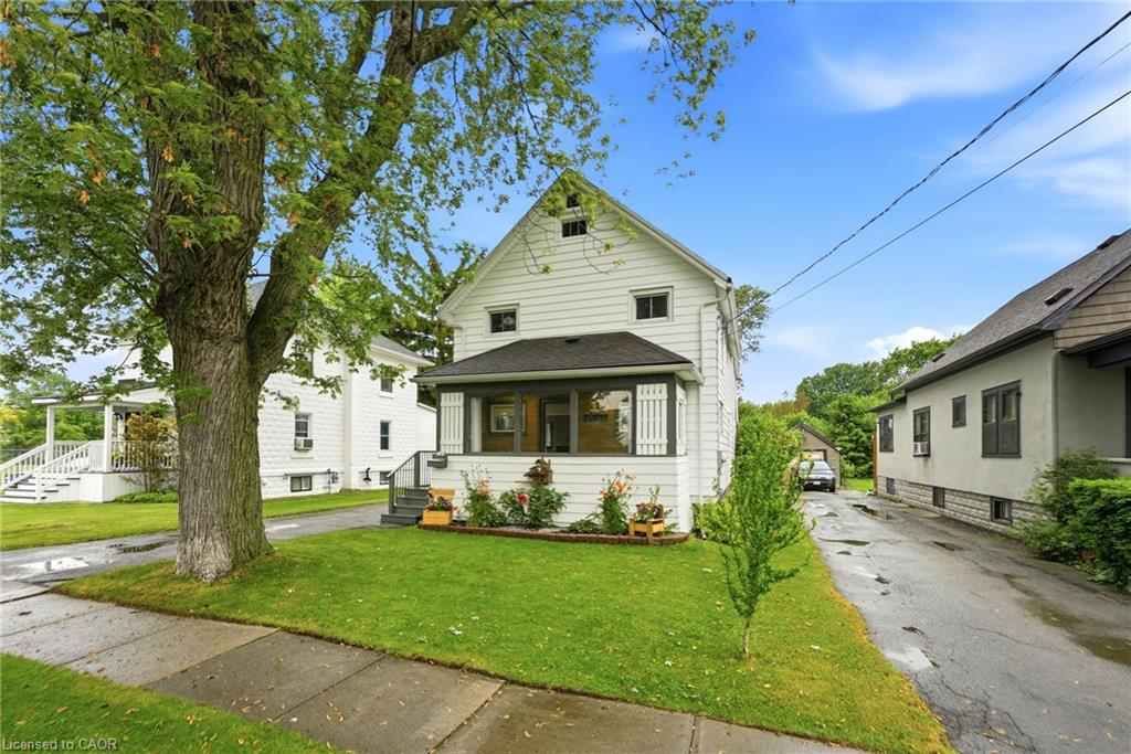458 Davis Street Property Photo 1
