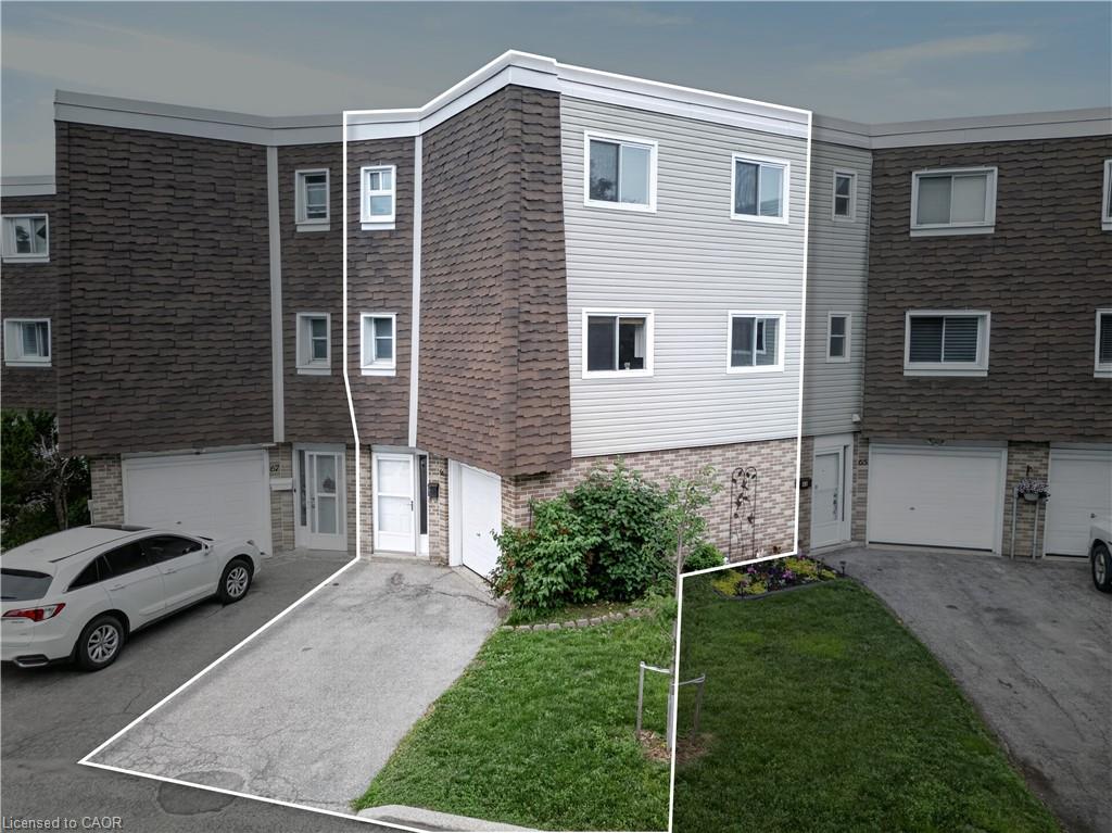 66-60 Elmsdale Drive Property Photo 2