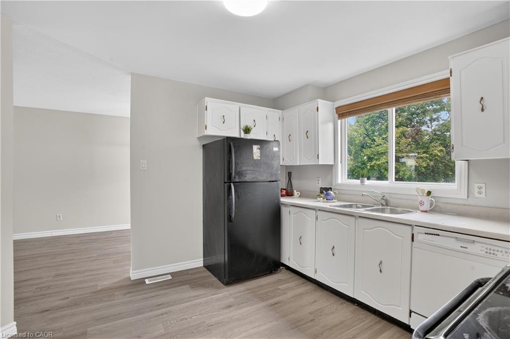 66-60 Elmsdale Drive Property Photo 13