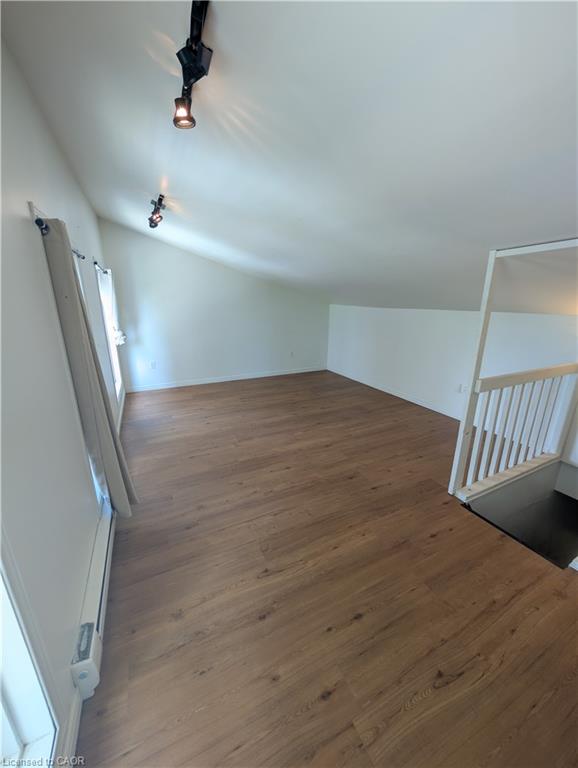 A-359 Brant Street Property Photo 10