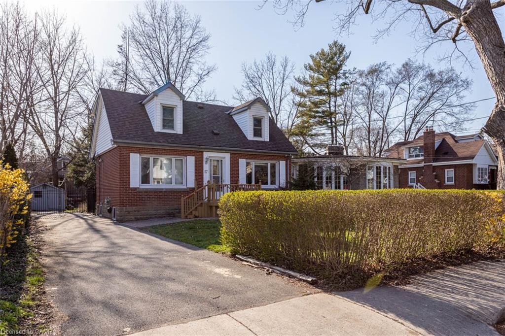 17 Thorndale Street N Property Photo 1