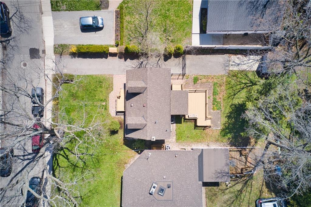 17 Thorndale Street N Property Photo 3