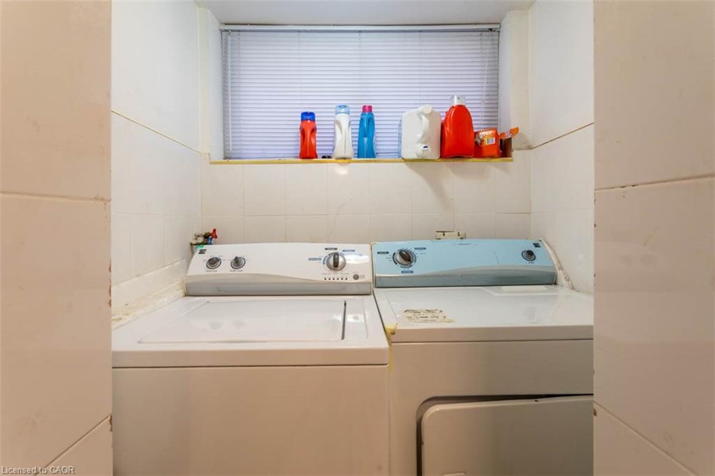 17 Thorndale Street N Property Photo 20