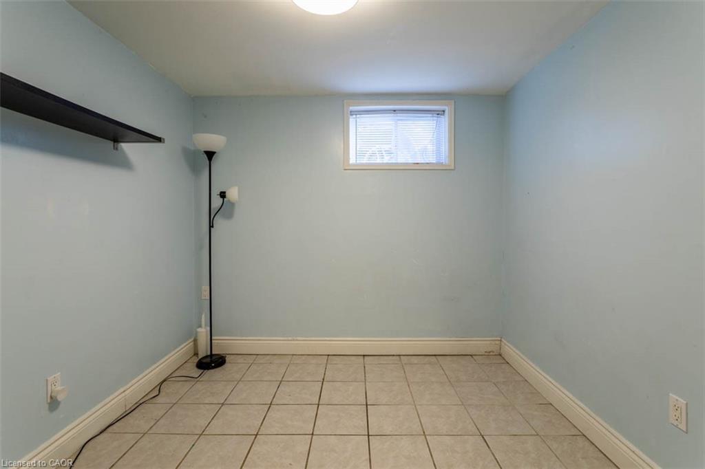17 Thorndale Street N Property Photo 23