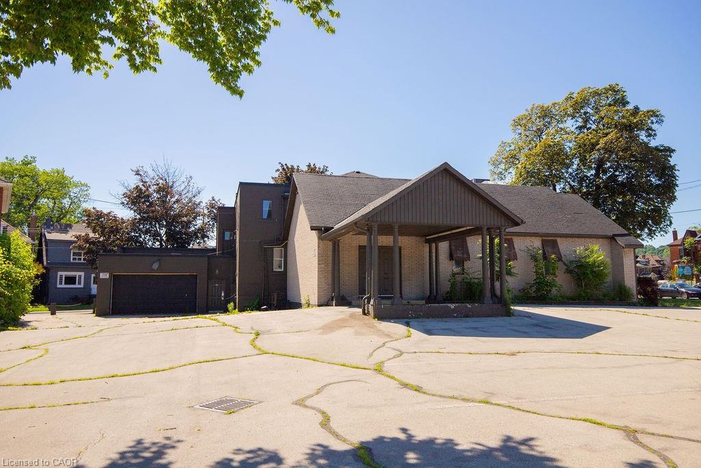 1309 King Street Property Photo 1