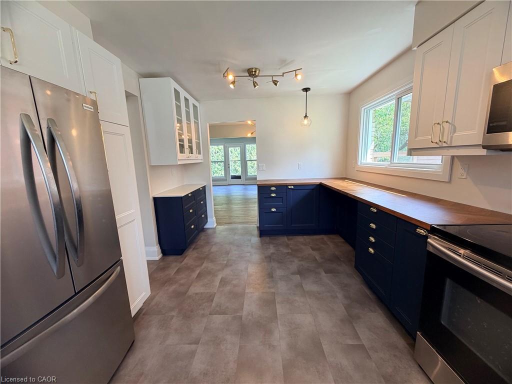 34 Woodridge Drive Property Photo 5