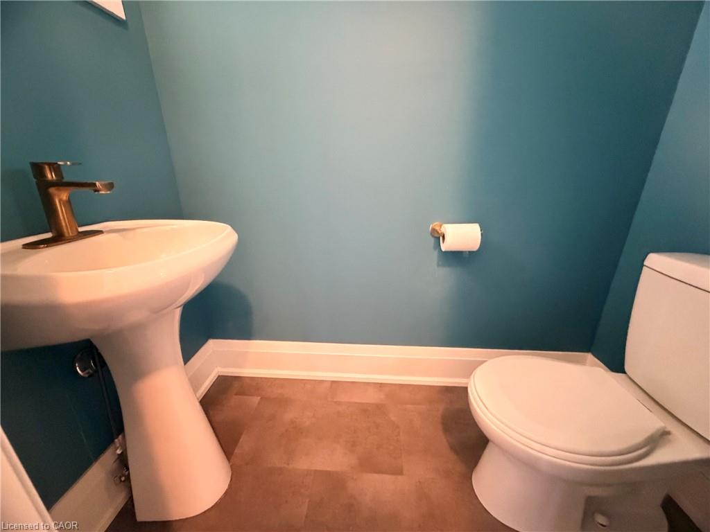 34 Woodridge Drive Property Photo 12