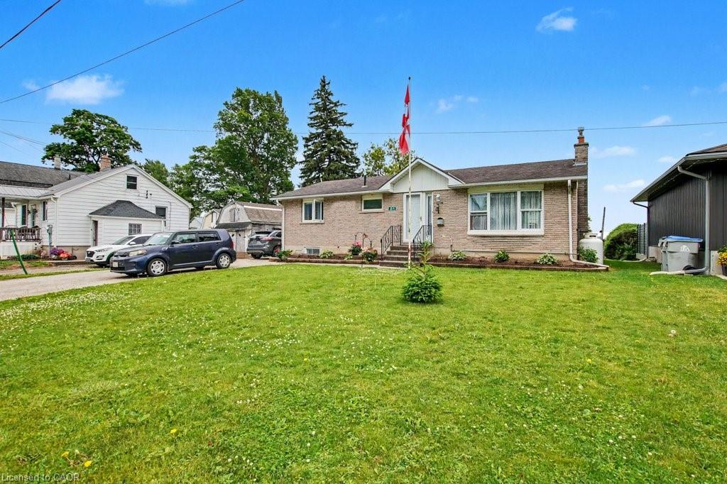 51 Schade Street Property Photo 2