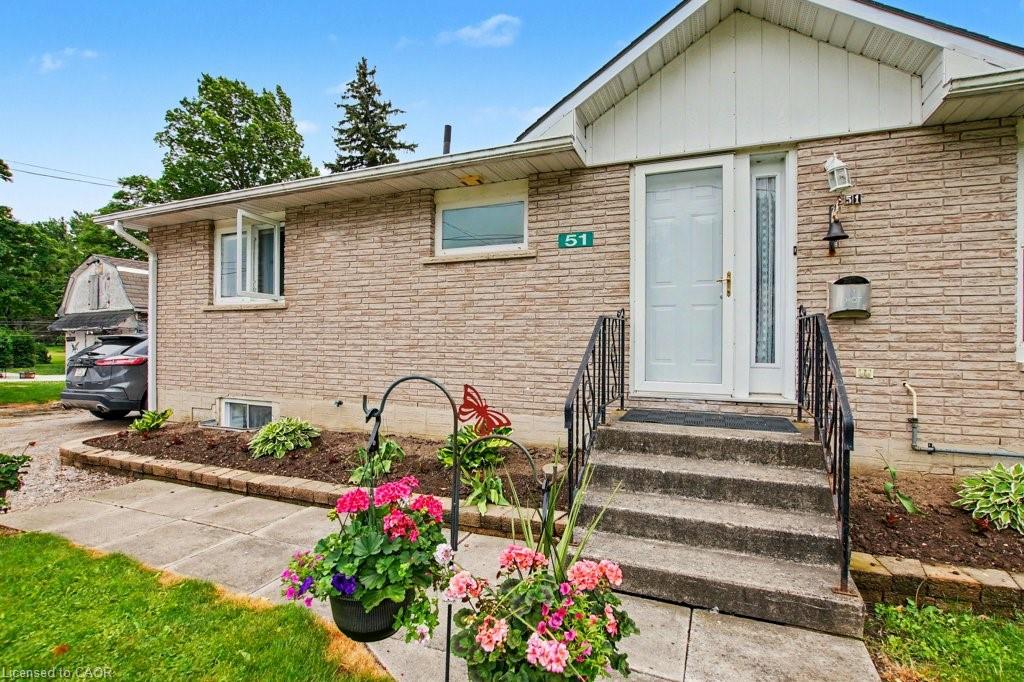 51 Schade Street Property Photo 3