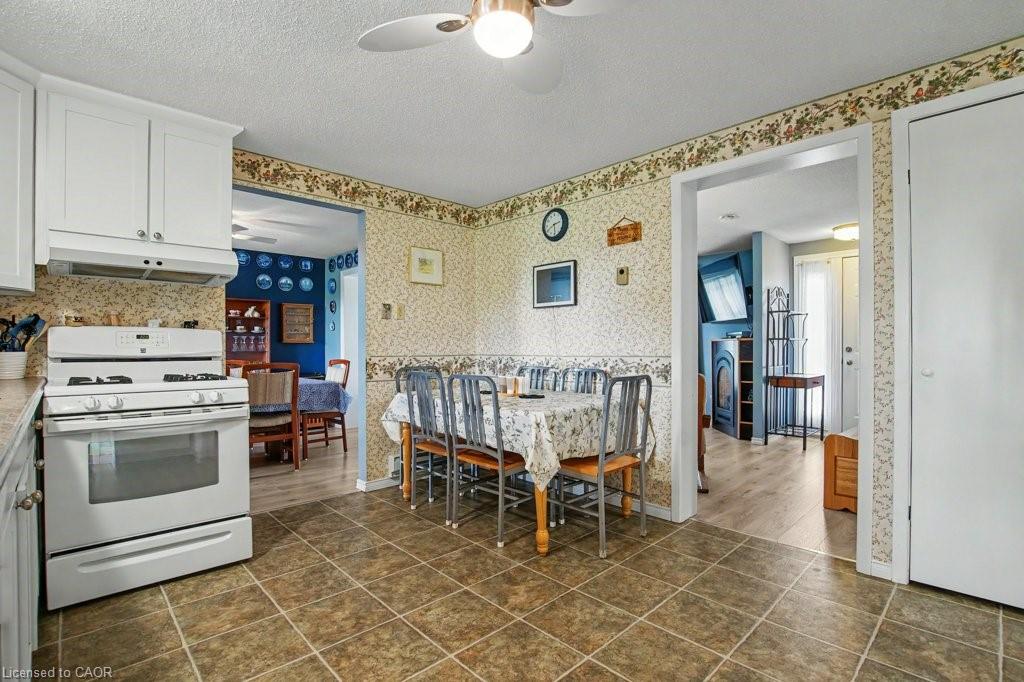 51 Schade Street Property Photo 12