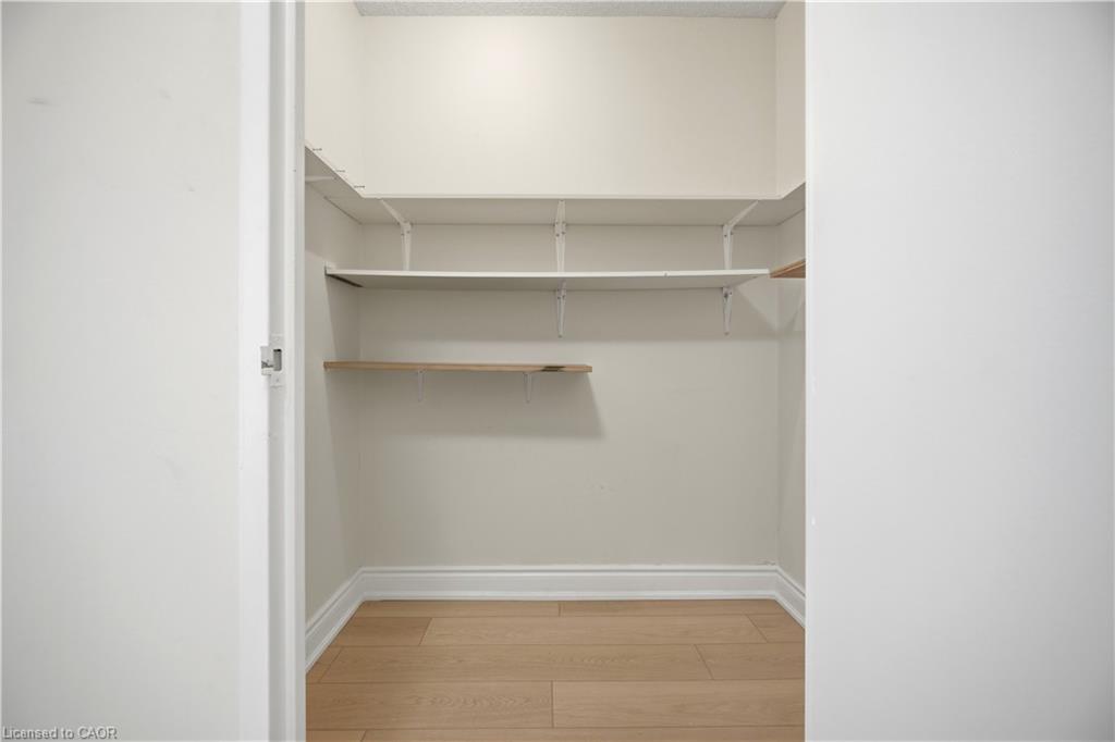 307-8 Lisa Street Property Photo 11
