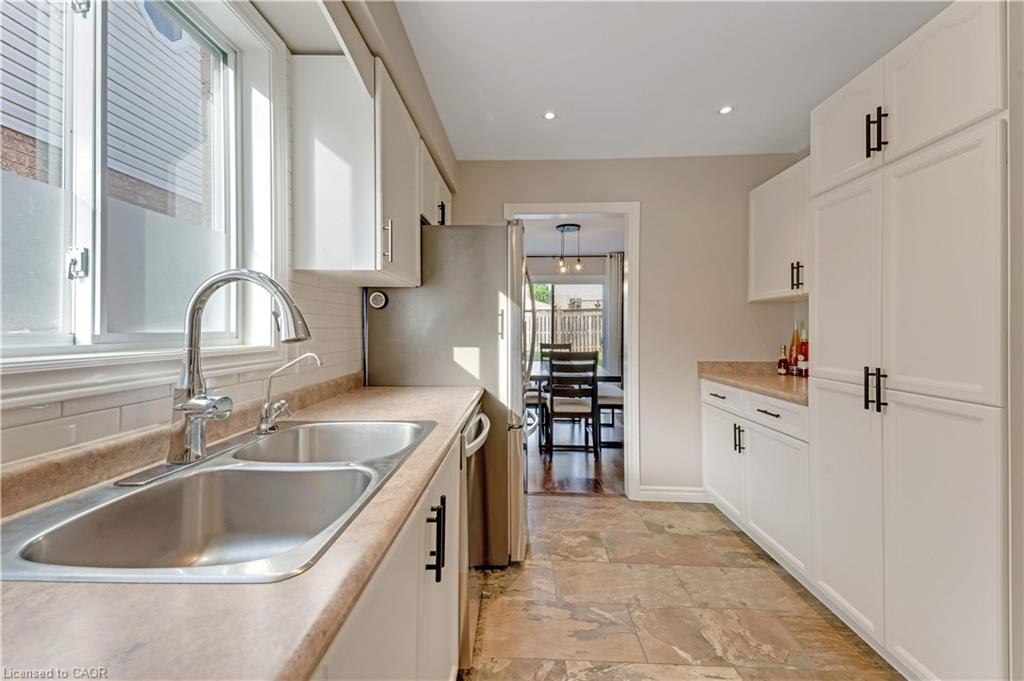 99 Stanley Avenue Property Photo 15