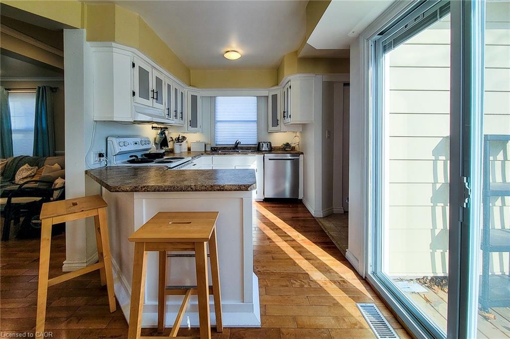 54 Eighth Avenue Property Photo 18