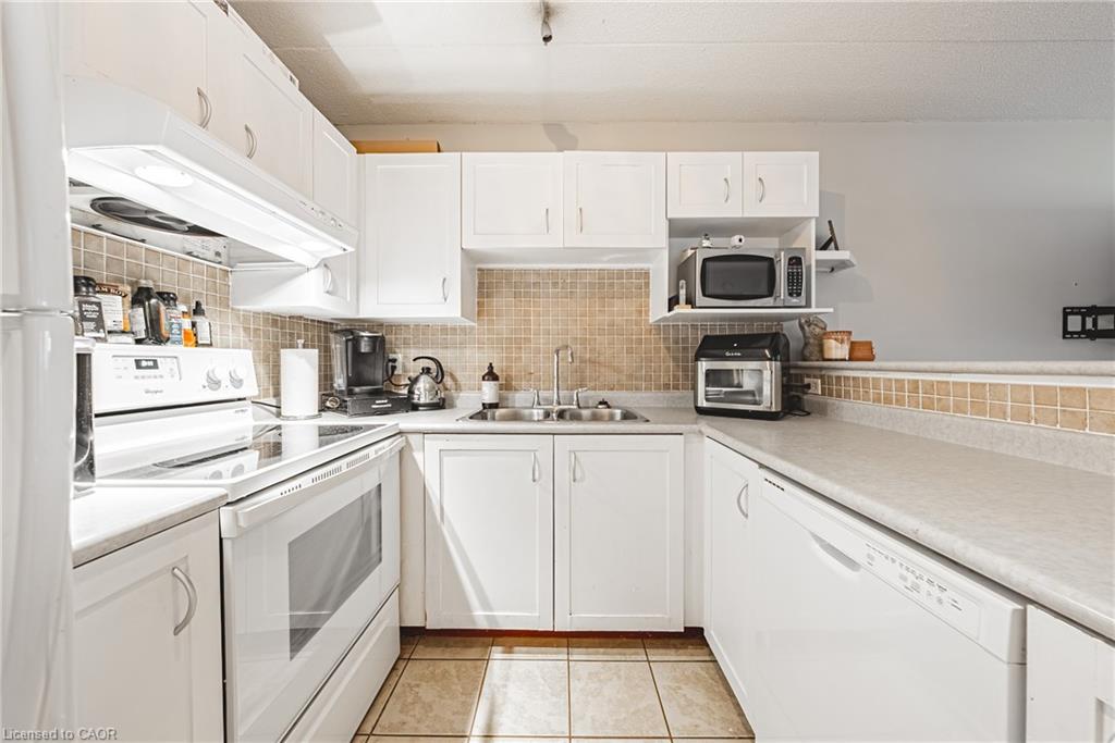 313-1451 Walkers Line Property Photo 7