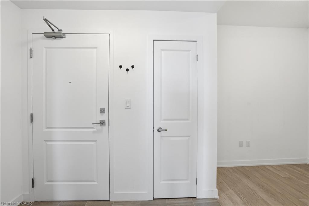 1008-460 Dundas Street E Property Photo 5