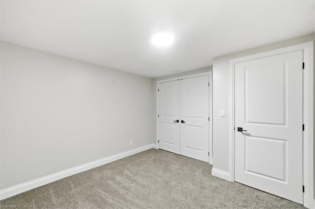 12 Main Street W Property Photo 30