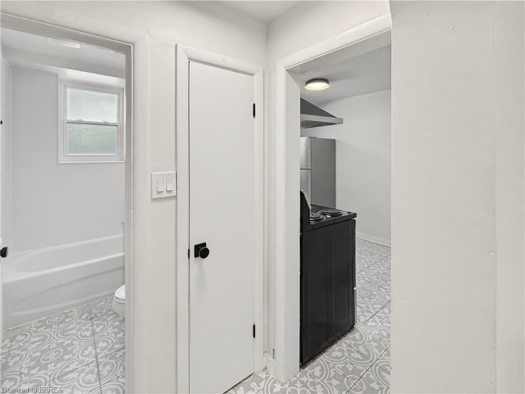 1-11 Sheridan Street Property Photo 6