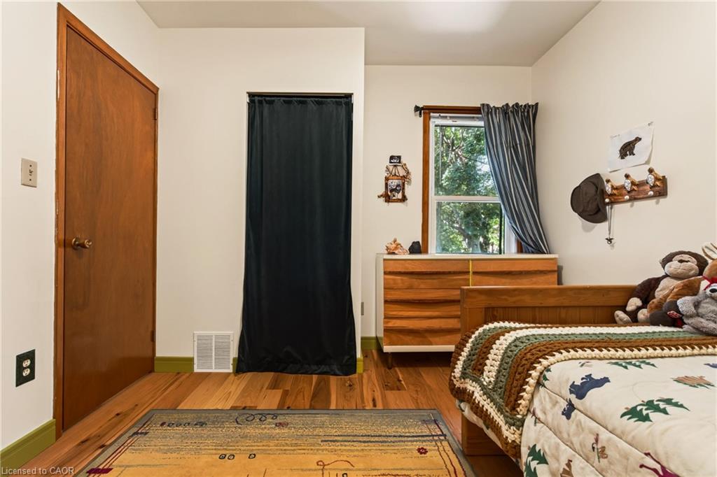 22 Spring Street Property Photo 32