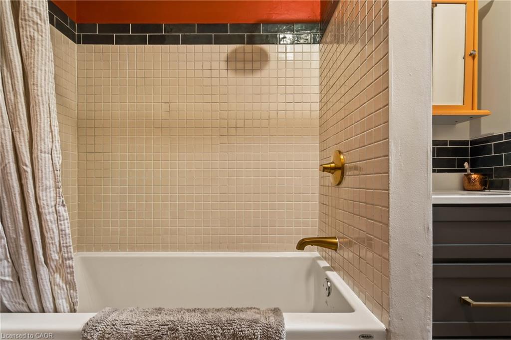 22 Spring Street Property Photo 37